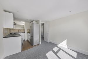 Kitchen - W2- click for photo gallery